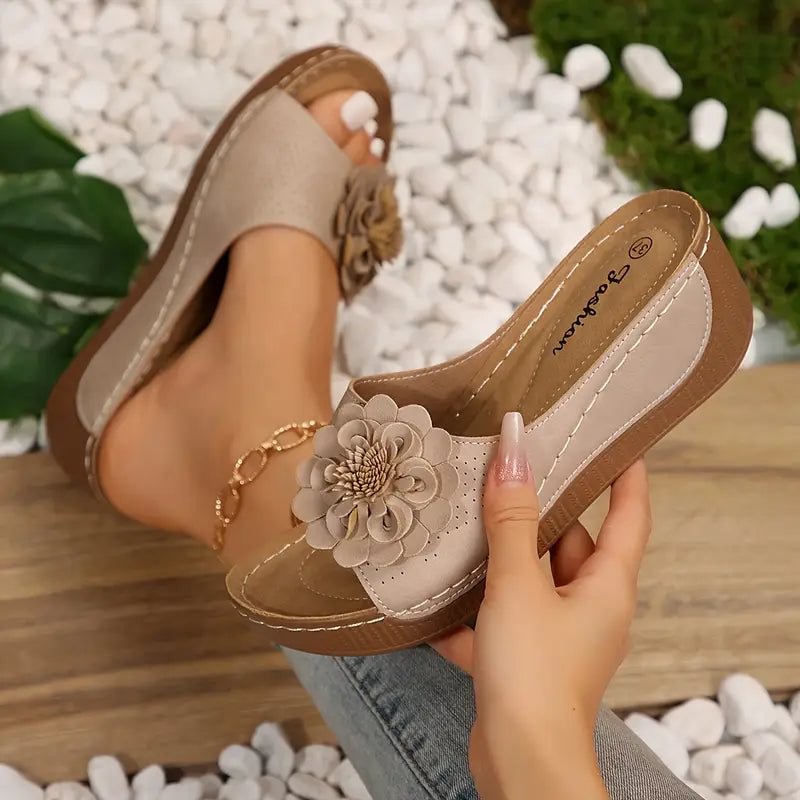 🎉Last day for limited time discounts🎉Women's Comfort Flower Slip-On Sandals(The more you buy, the higher the discount)