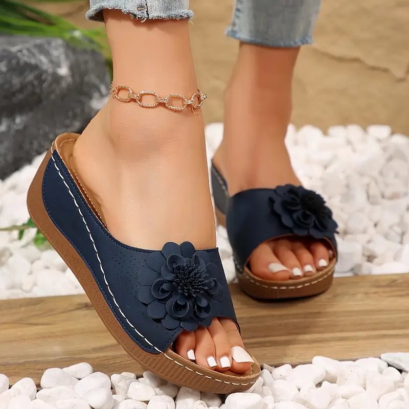 🎉Last day for limited time discounts🎉Women's Comfort Flower Slip-On Sandals(The more you buy, the higher the discount)